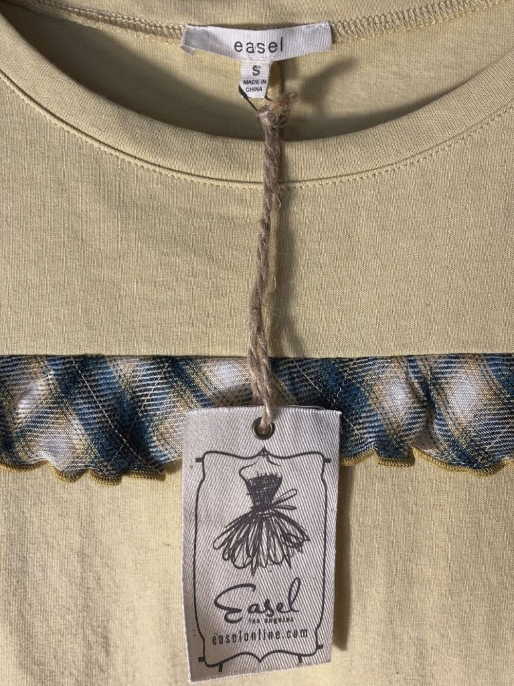 Easel Butter Yellow Short Sleeve Tunic Top With Plaid Ruffle Details Size S - Picture 3 of 9